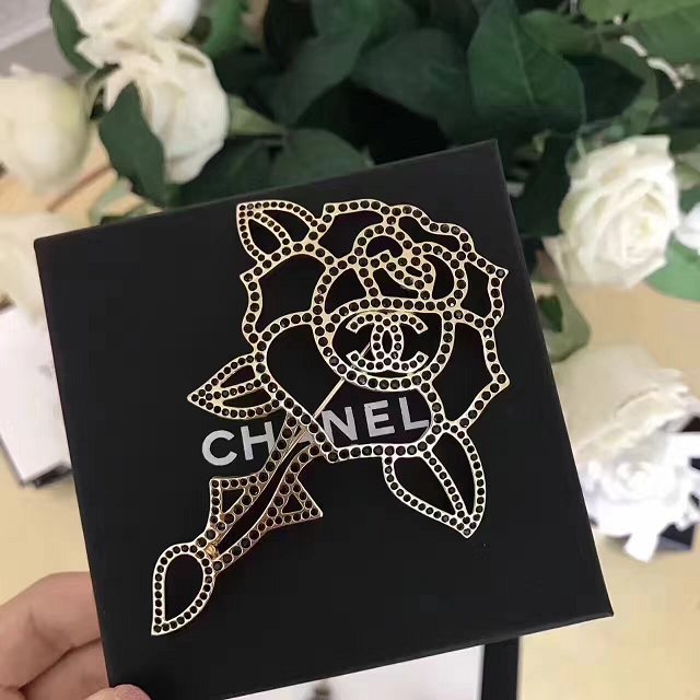 Top quality CC brooch CH130