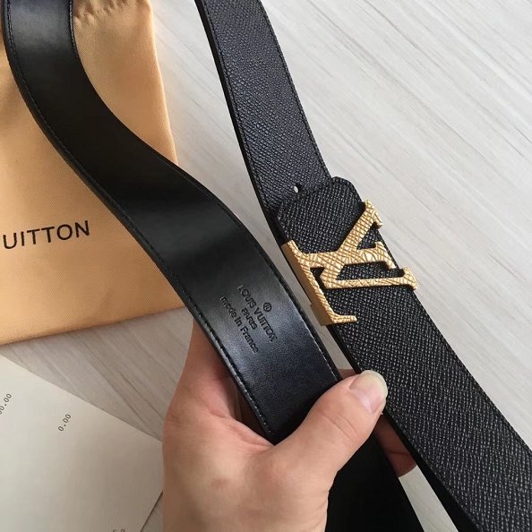 Louis vuitton original taiga leather 40mm belt M9839U black