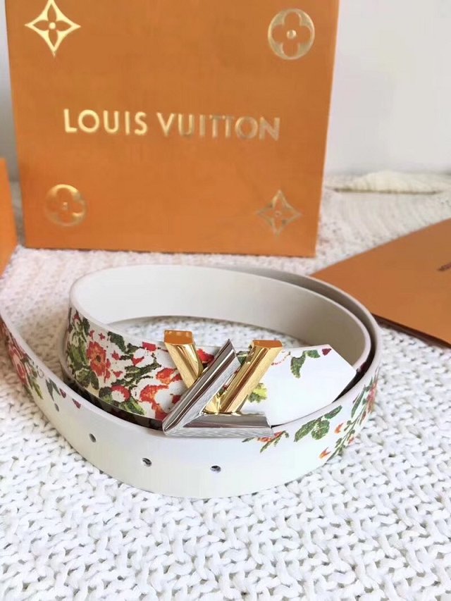 Louis vuitton original calfskin 40cm belt MP212 white