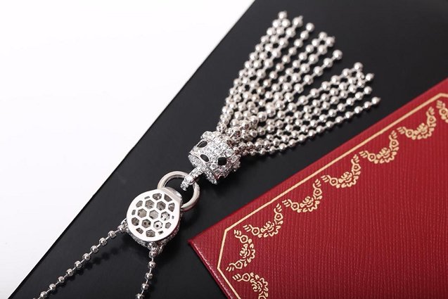 Cartier panthere de necklace N7424239