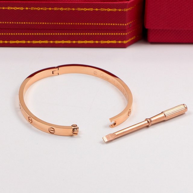 Cartier top quality love bracelet B6048019