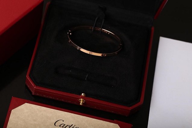 Cartier top quality love bracelet B6047417