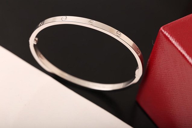 Cartier top quality love bracelet B6047417