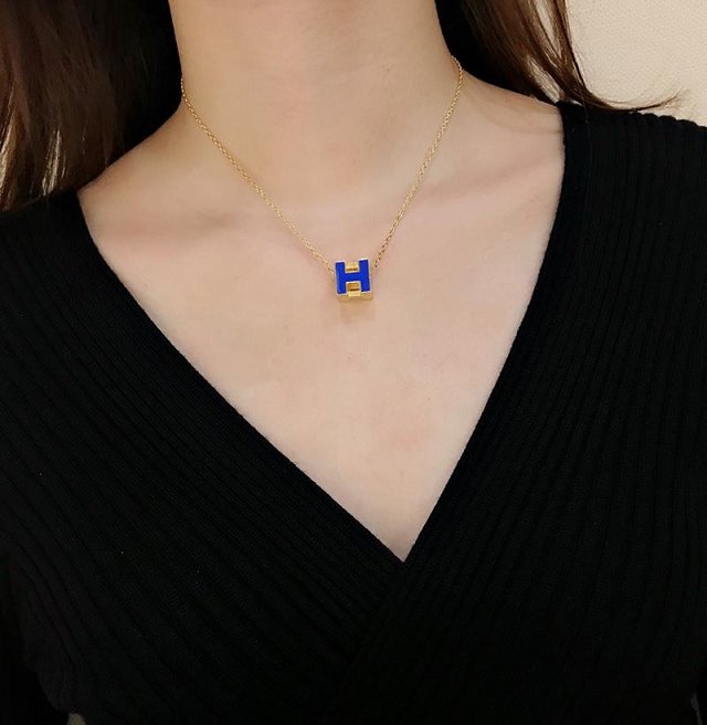 Hermes square H pendant H216336 blue