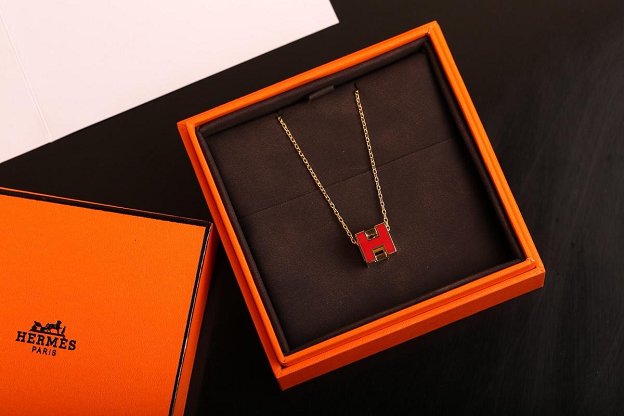 Hermes square H pendant H216336 red