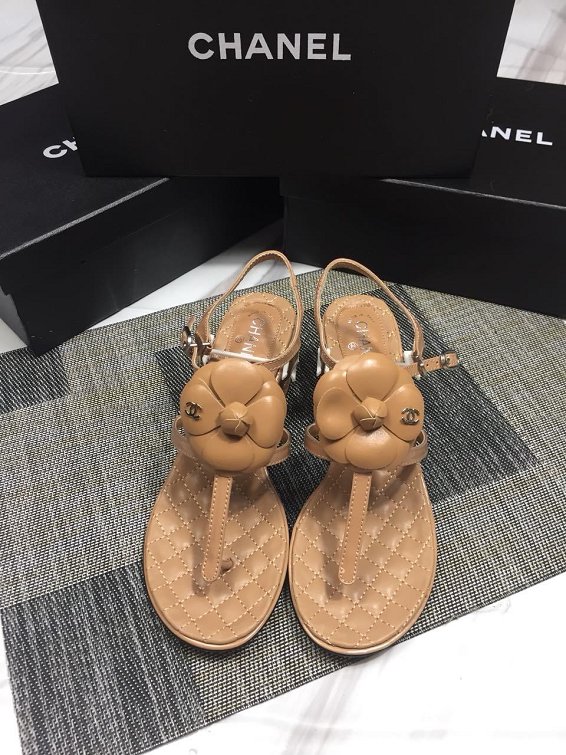 CC original calfskin sandals G34755 apricot