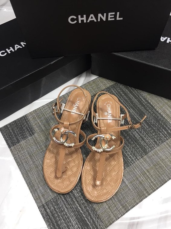 CC original calfskin sandals G34757 apricot