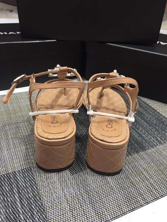 CC original calfskin sandals G34757 apricot