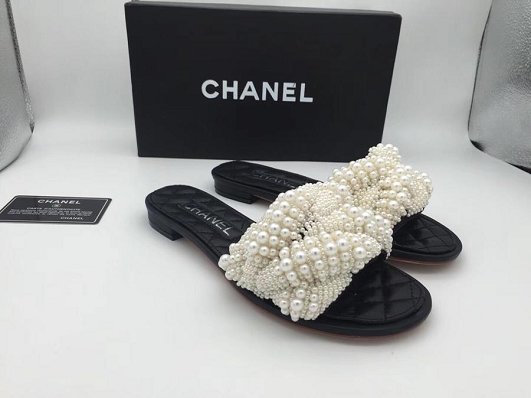 CC lambskin&pearls mules G34689 black&white