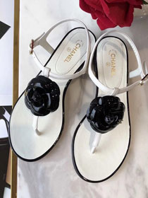 CC lambskin sandals G34605 white