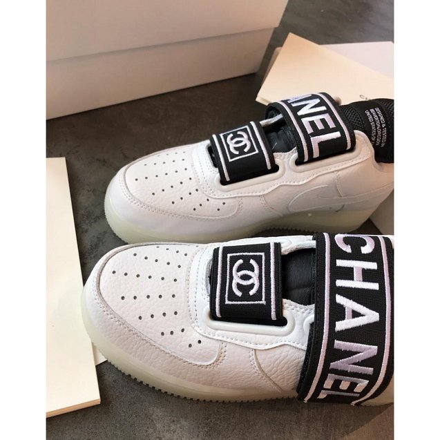 CC original calfskin sneakers G34359 white