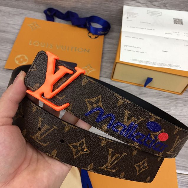 Louis vuitton monogram canvas initiales 40 MM belt M0161S 