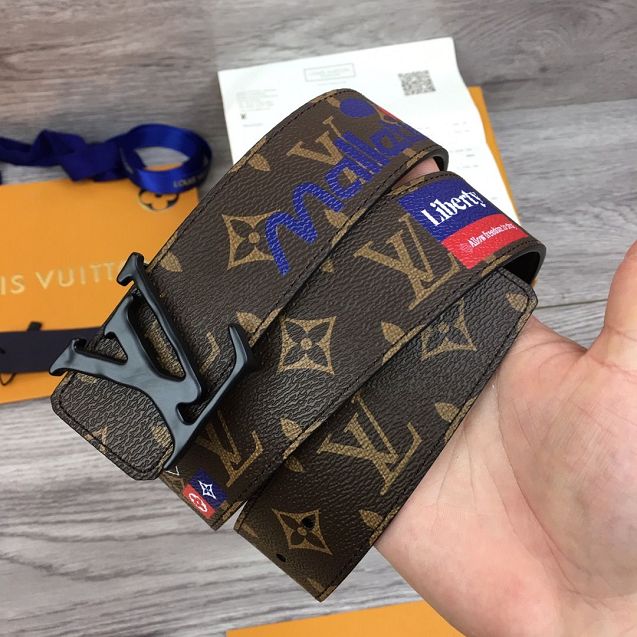 Louis vuitton monogram canvas initiales 40 MM belt M0161S 