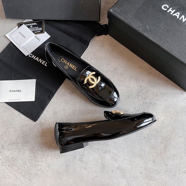 CC original patent calfskin loafers G35793 black