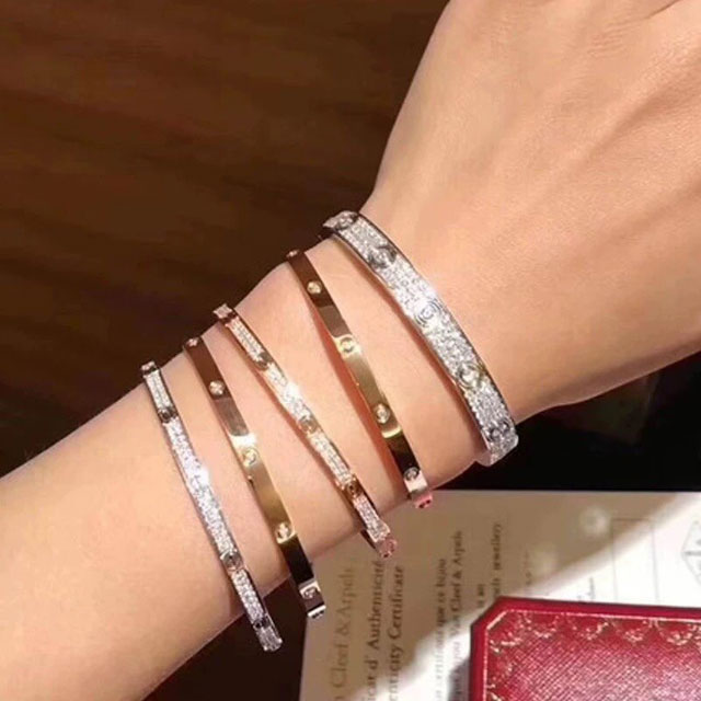 Cartier top quality SM love bracelet 10 diamonds B6047417