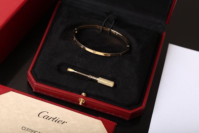 Cartier top quality SM love bracelet  B6047317