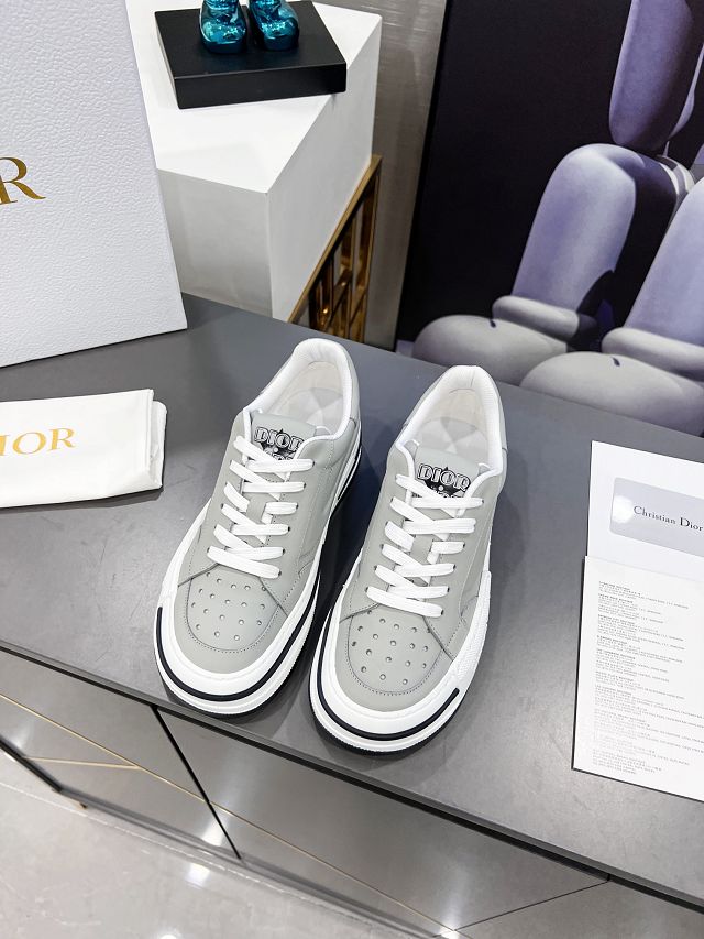 Dior orignal calfskin sneaker DS0235