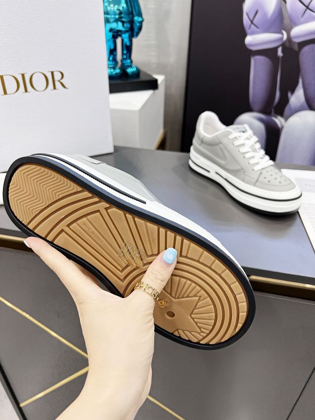 Dior orignal calfskin sneaker DS0235