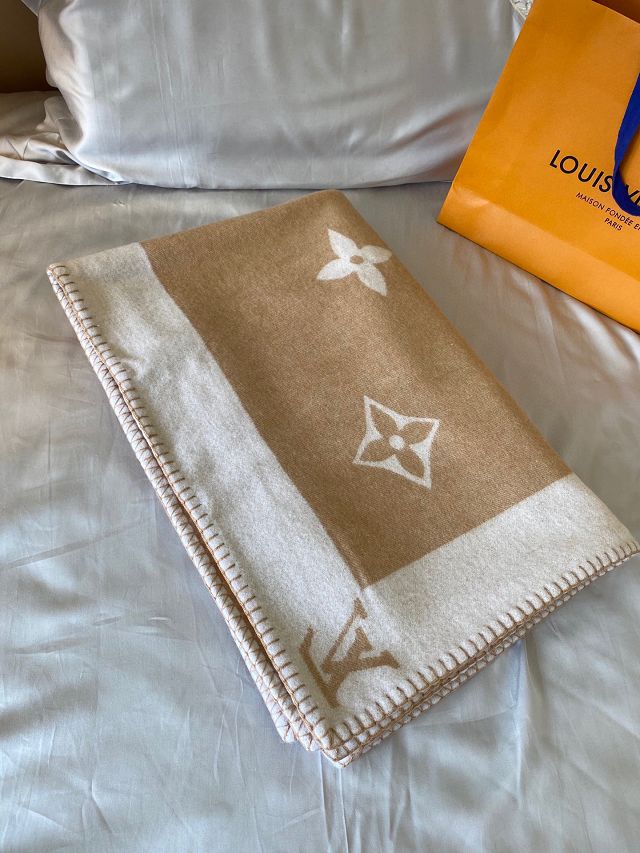 Louis vuitton original cashmere blanket LVB072 apricot