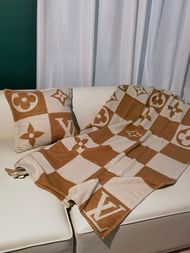 Louis vuitton original wool blanket LVB071 apricot