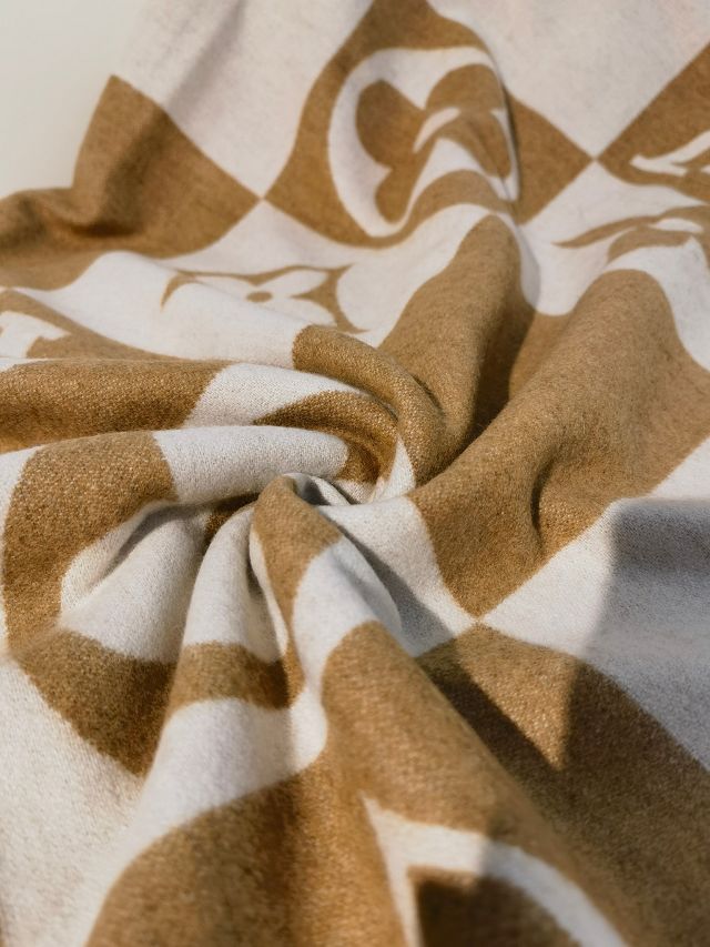 Louis vuitton original wool blanket LVB071 apricot