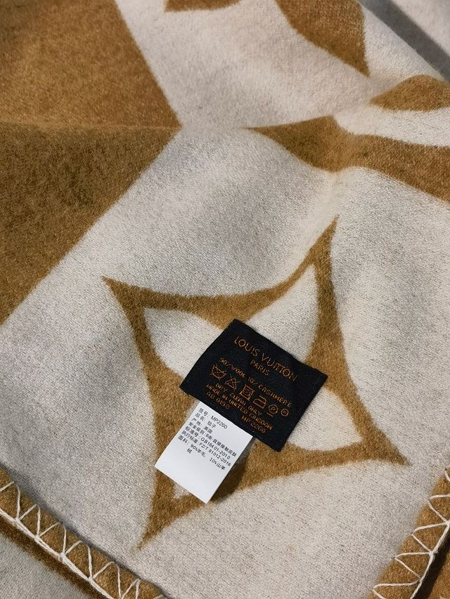 Louis vuitton original wool blanket LVB071 apricot