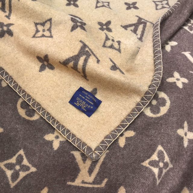 Louis vuitton original wool blanket LVB073 coffee