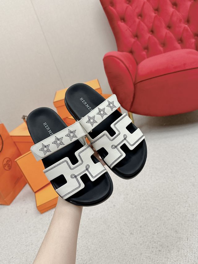 Hermes calfskin chypre sandal HS0172