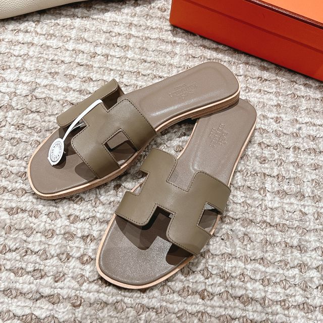 Hermes calfskin oran sandal HS0205