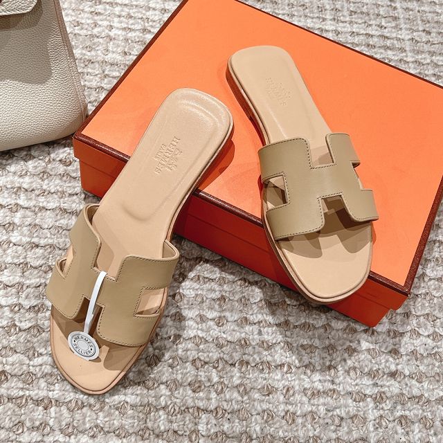 Hermes calfskin oran sandal HS0205