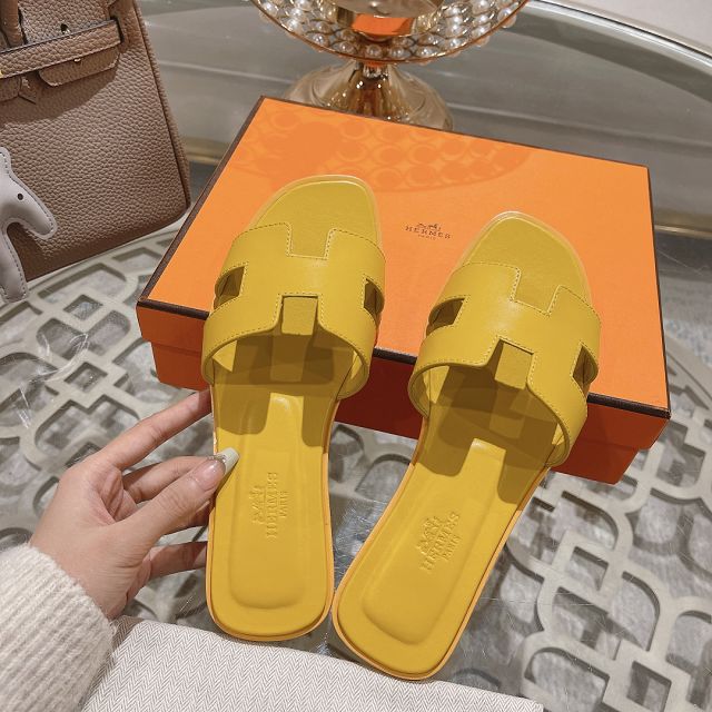 Hermes calfskin oran sandal HS0206