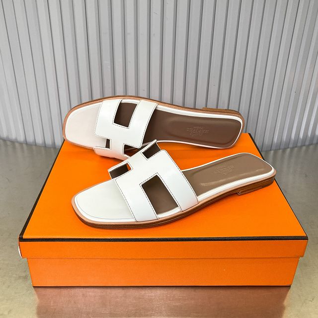 Hermes calfskin oran sandal HS0210