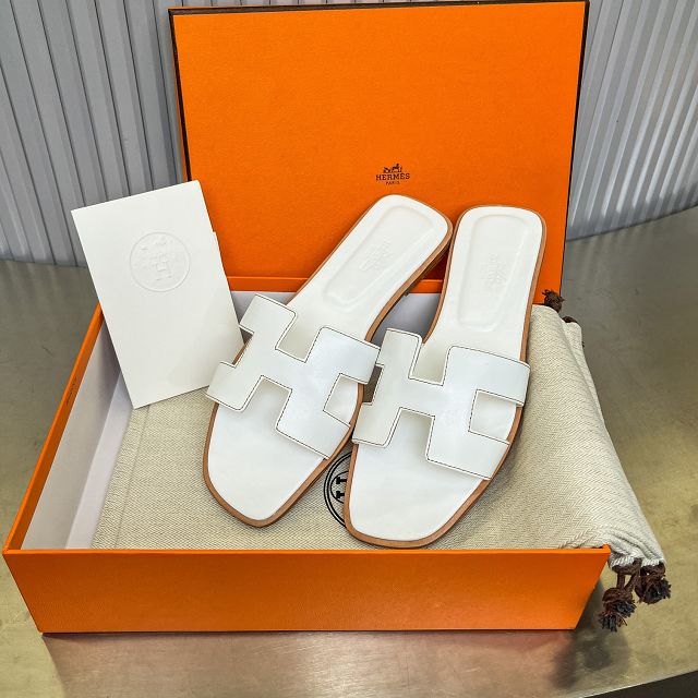 Hermes calfskin oran sandal HS0211