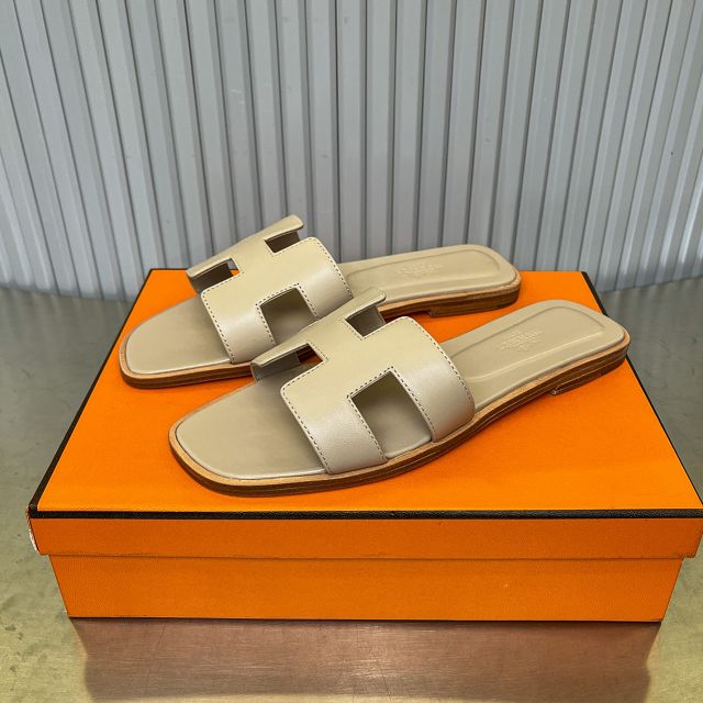 Hermes calfskin oran sandal HS0212