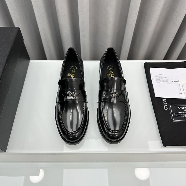 CC calfskin loafers CH0077