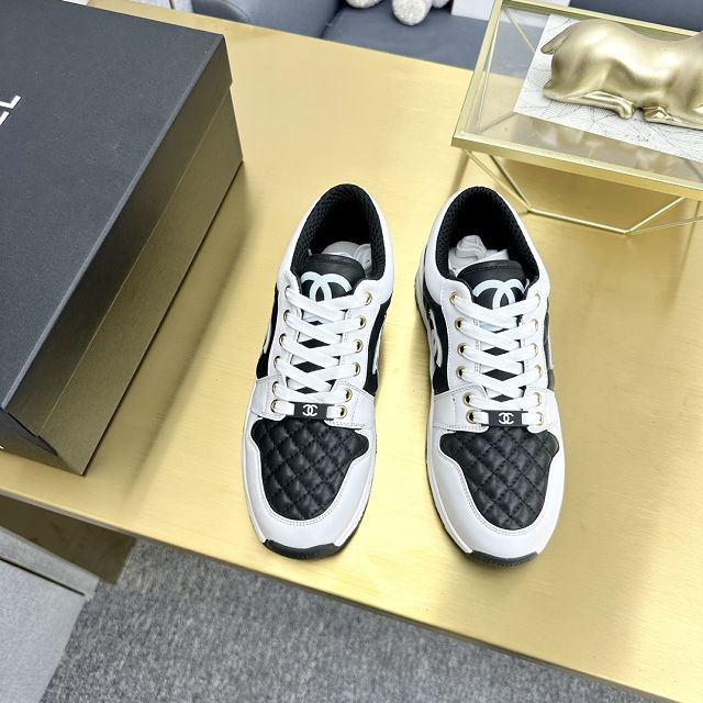 CC calfskin sneakers CH0122