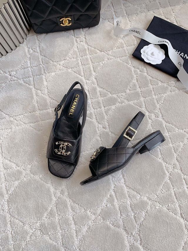 CC lambskin sandals CH0115