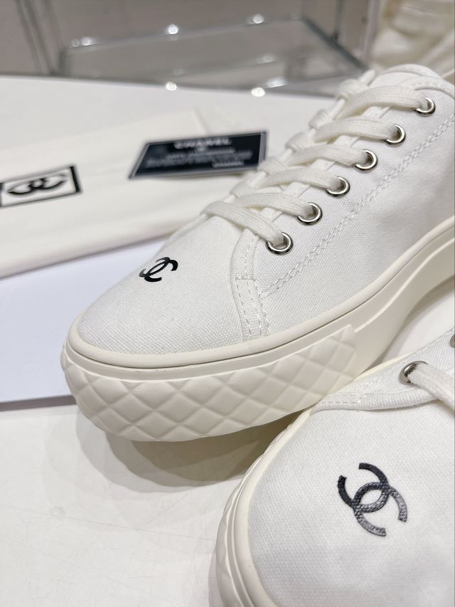 CC fabric sneakers CH0172