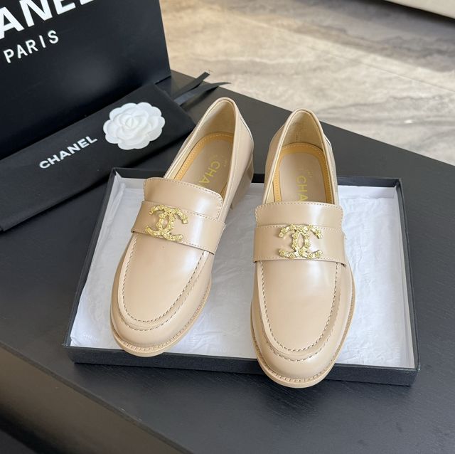 CC calfskin loafers CH0302