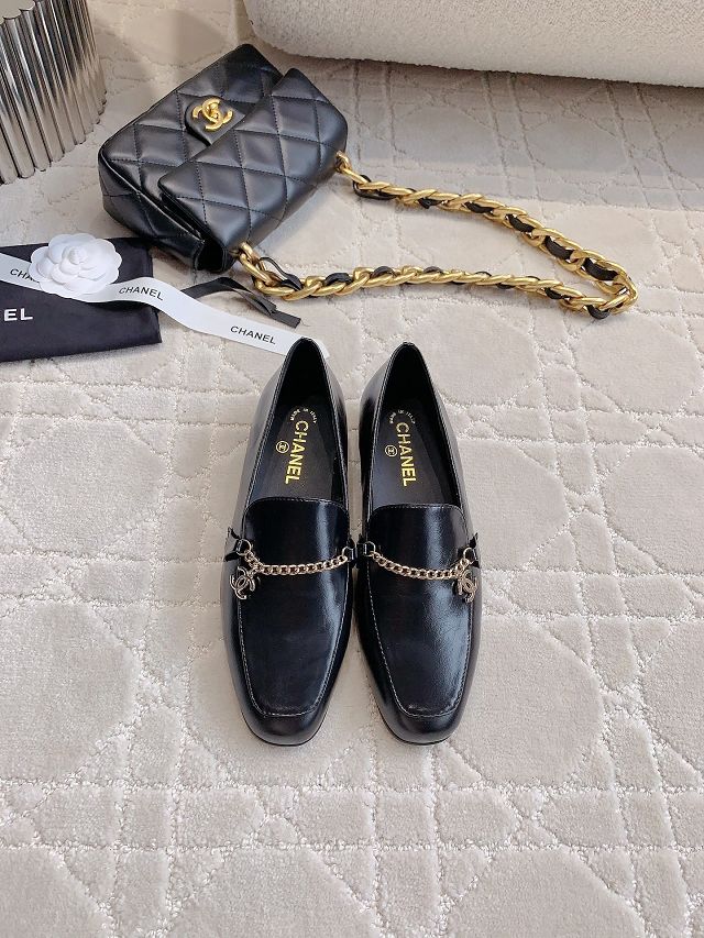 CC calfskin loafers CH0303