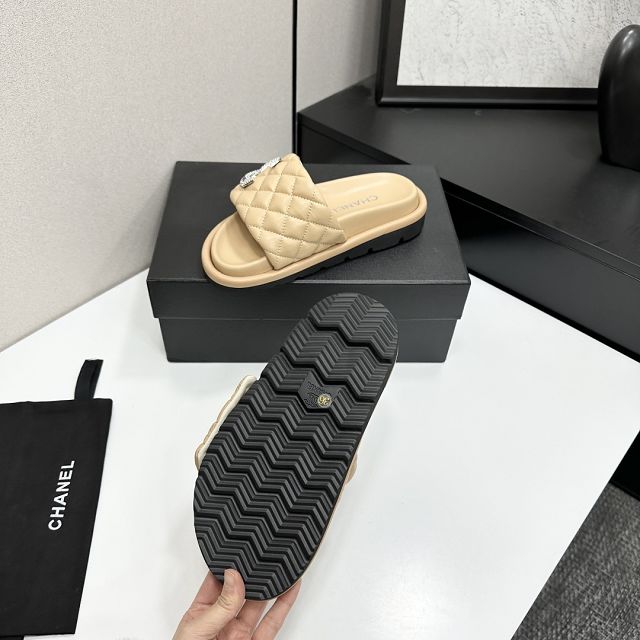 CC original lambskin mules CH00210